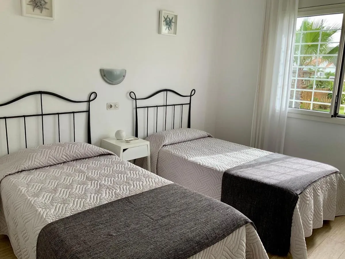 Holiday home Villa Montserrat 2, Terrace & Pool Sant Marti d'Empuries